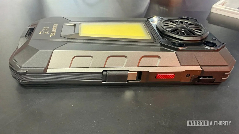 20&nbsp;000 мАч, защита IP69, тепловизор и встроенный &laquo;прикуриватель&raquo;. Представлен смартфон выживальщика Oukitel WP63